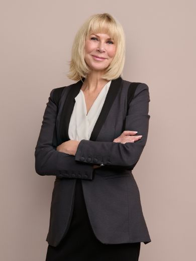 Gail Pullen - Real Estate Agent at Follett & Co. - BRIGHTON