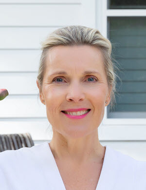 Georgi  Bates - Real Estate Agent