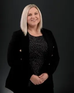 Annette Clarke - Real Estate Agent