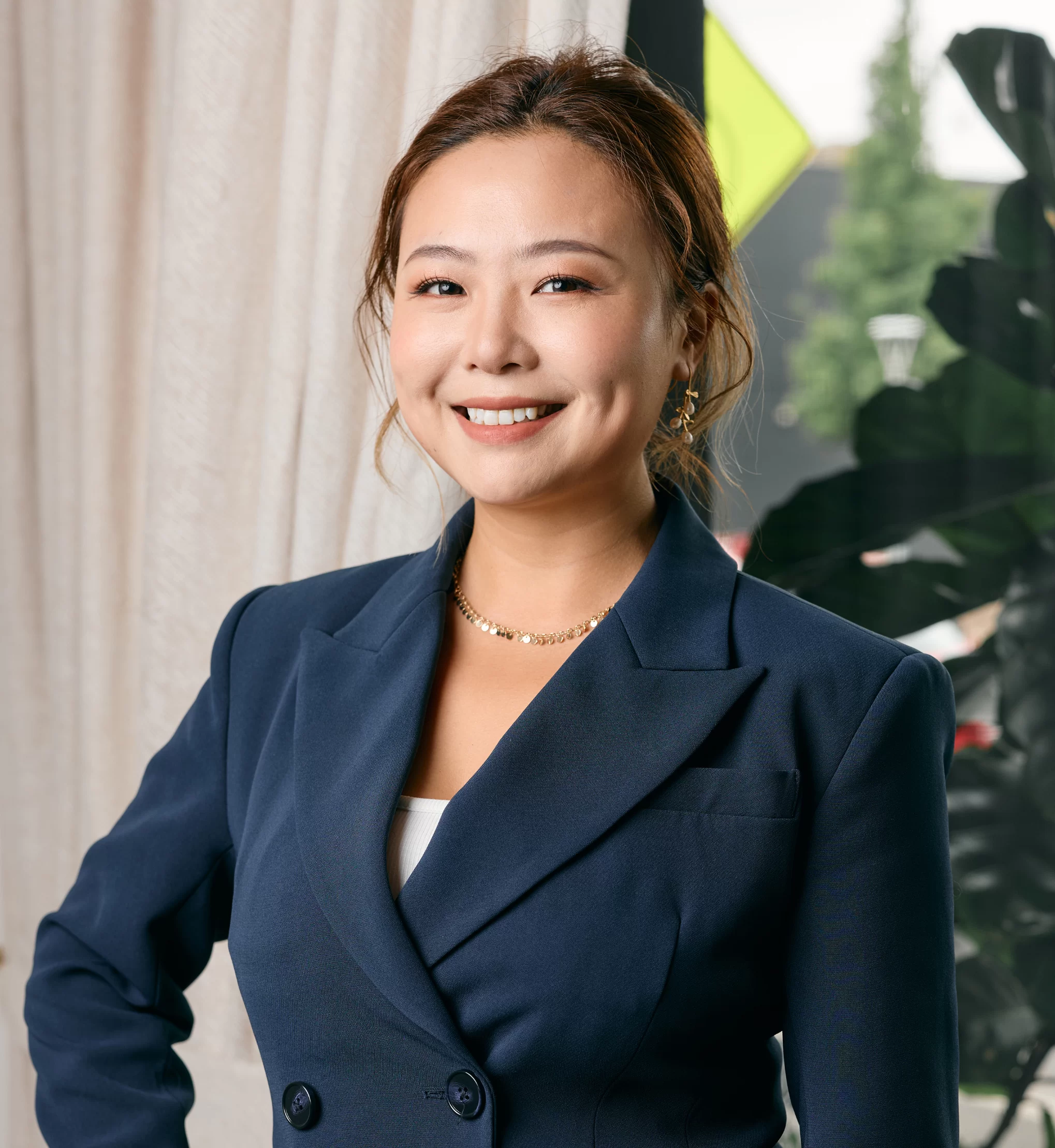 Denise Yan - Real Estate Agent