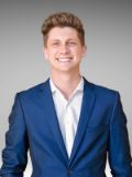 Harley Sweeney - Real Estate Agent From - RE/MAX Living - BURPENGARY 