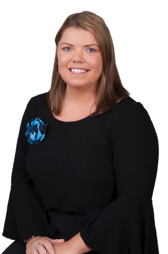 Hayley Hodgson - Real Estate Agent at Harcourts - North Geelong