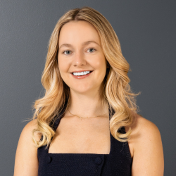 Ella McElroy - Real Estate Agent