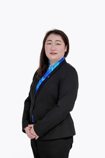 Helen Chen - Real Estate Agent at Xynergy Realty - South Yarra