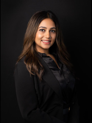 Hina Hemnani Real Estate Agent