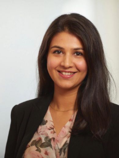 Hira Khan - Real Estate Agent at G&L Project Marketing - WOOLLOOMOOLOO