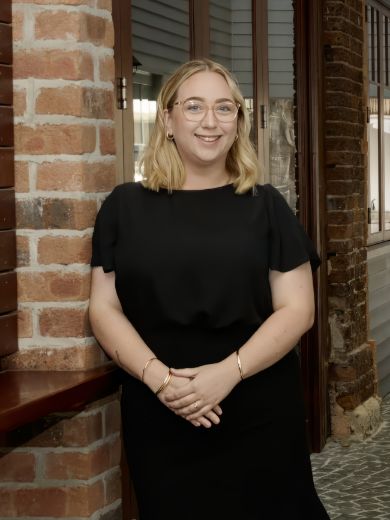 Hollie Dowling - Real Estate Agent at Ipswich Real Estate - Ipswich