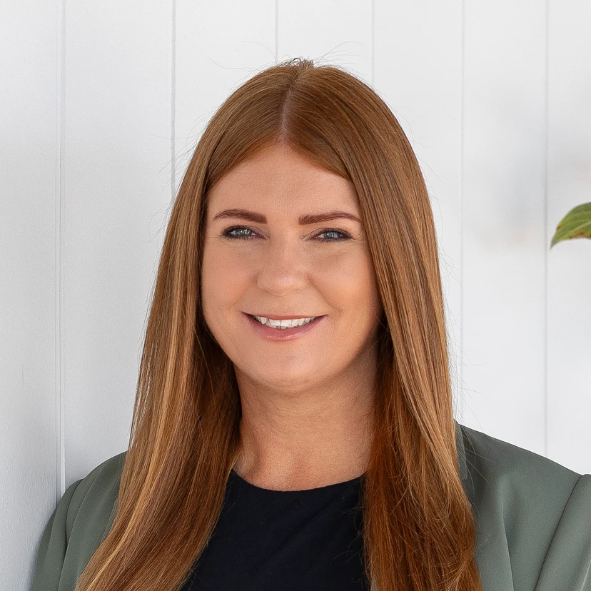 Holly Vincent - Real Estate Agent