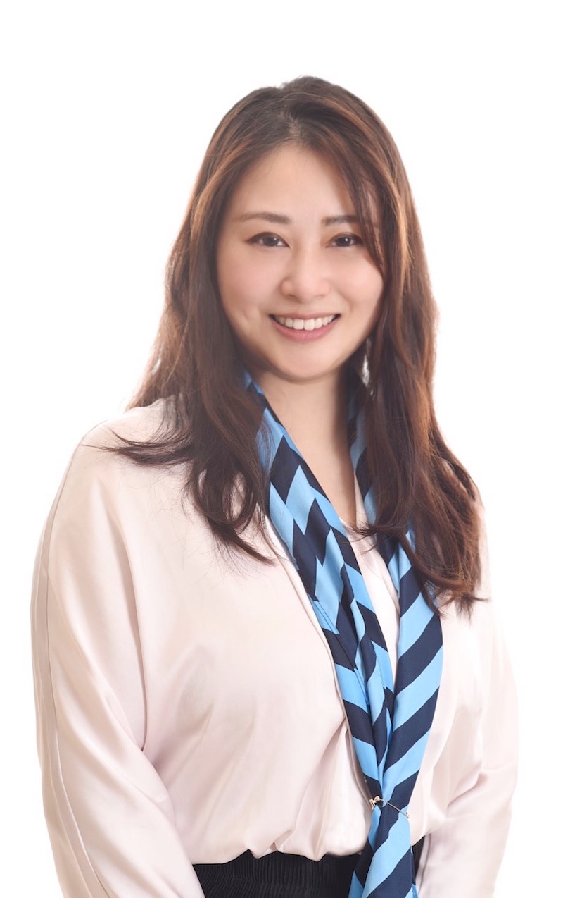 Holly Huo Real Estate Agent