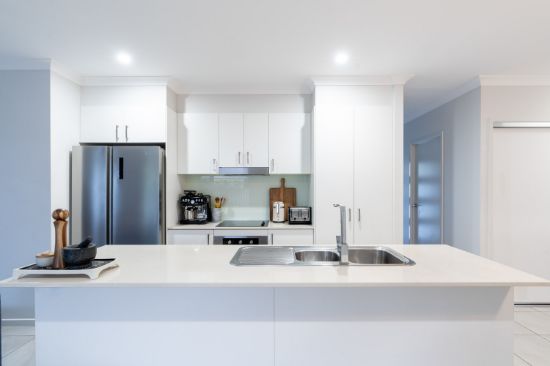 1/1 Lapwing  Street, Forest Glen, Qld 4556