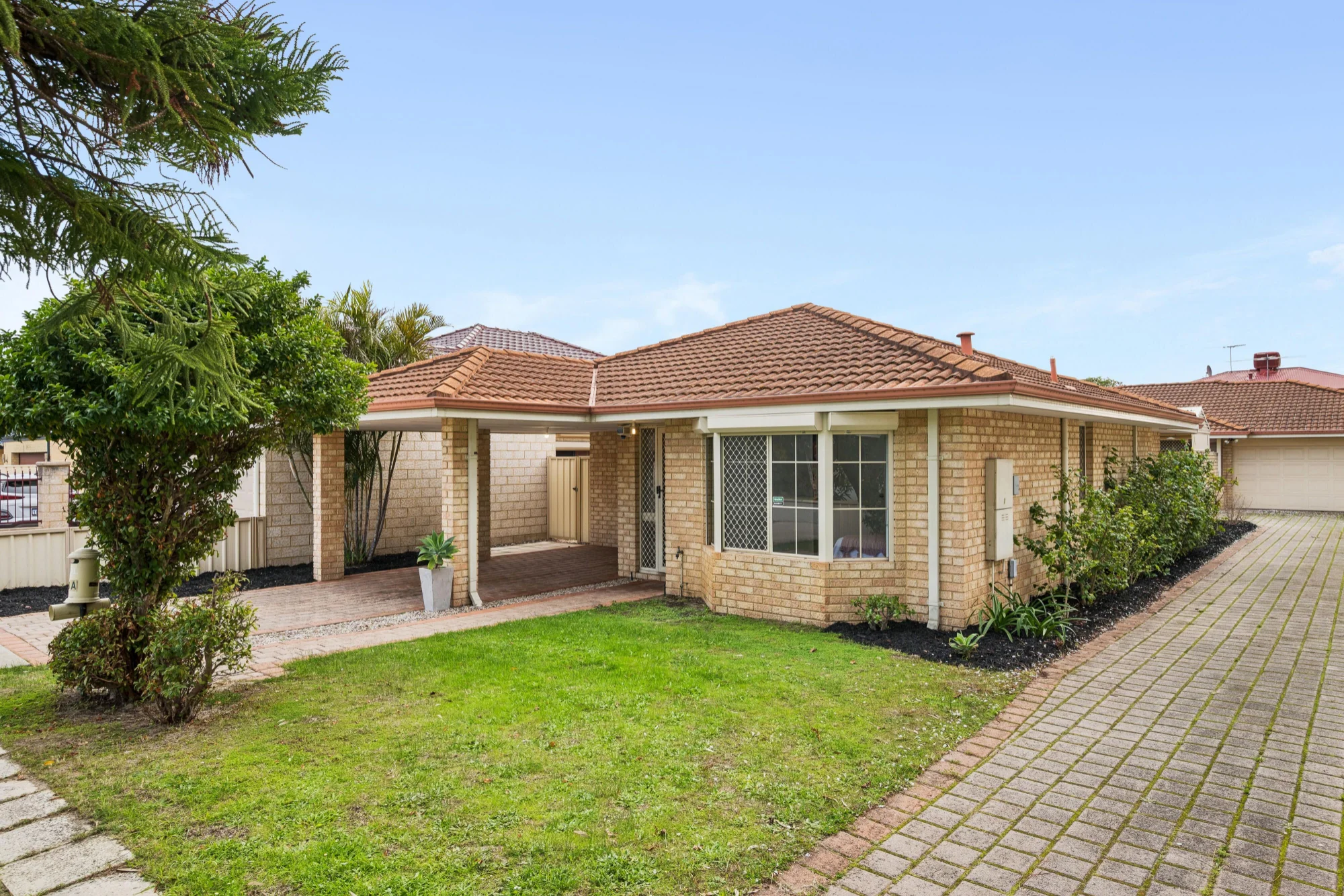 1/13 Queen Street, Bentley WA 6102