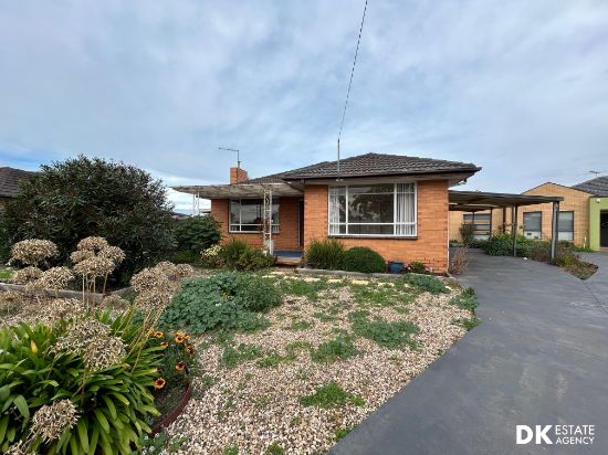 1/13 Widnes Court, Deer Park, Vic 3023