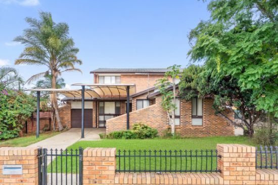 1 & 1A Junee Place, Bossley Park, NSW 2176