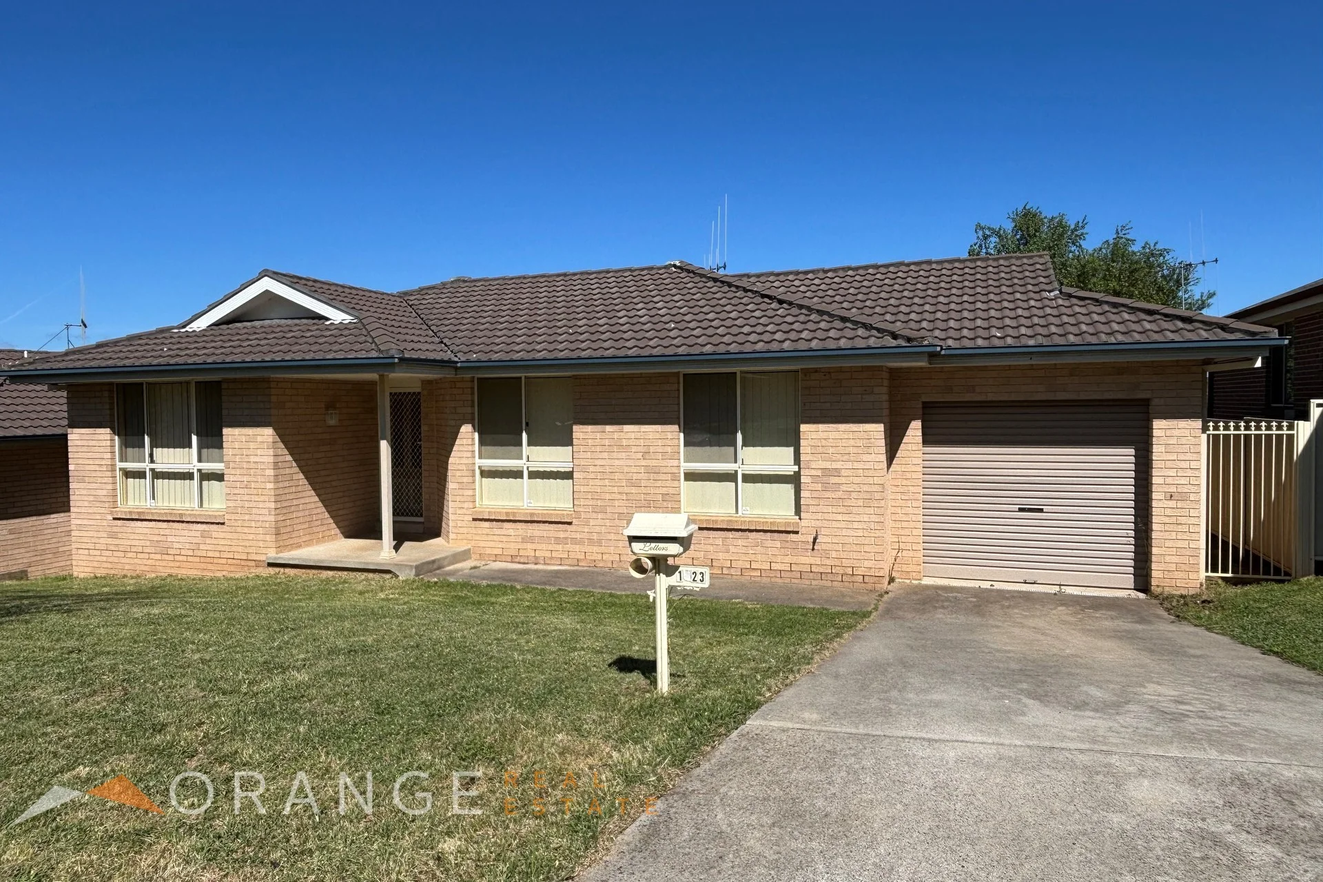 1/23 Bert Whiteley Place, Orange, NSW 2800