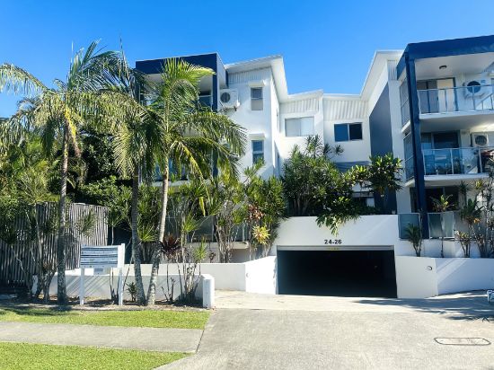 1/24-26 Proud Street, Labrador, Qld 4215
