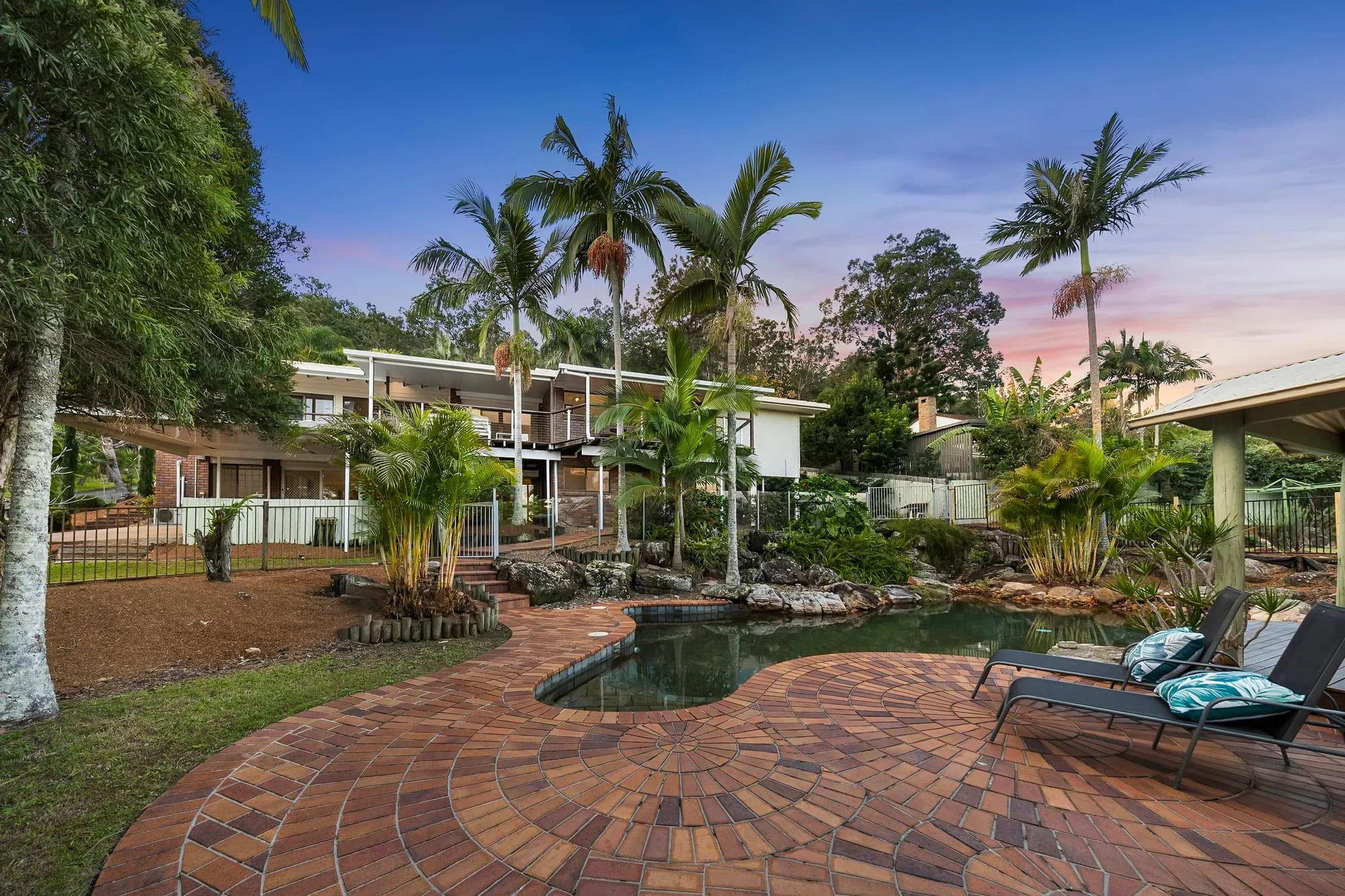 1 - 3 Yanum Place, Chapel Hill QLD 4069