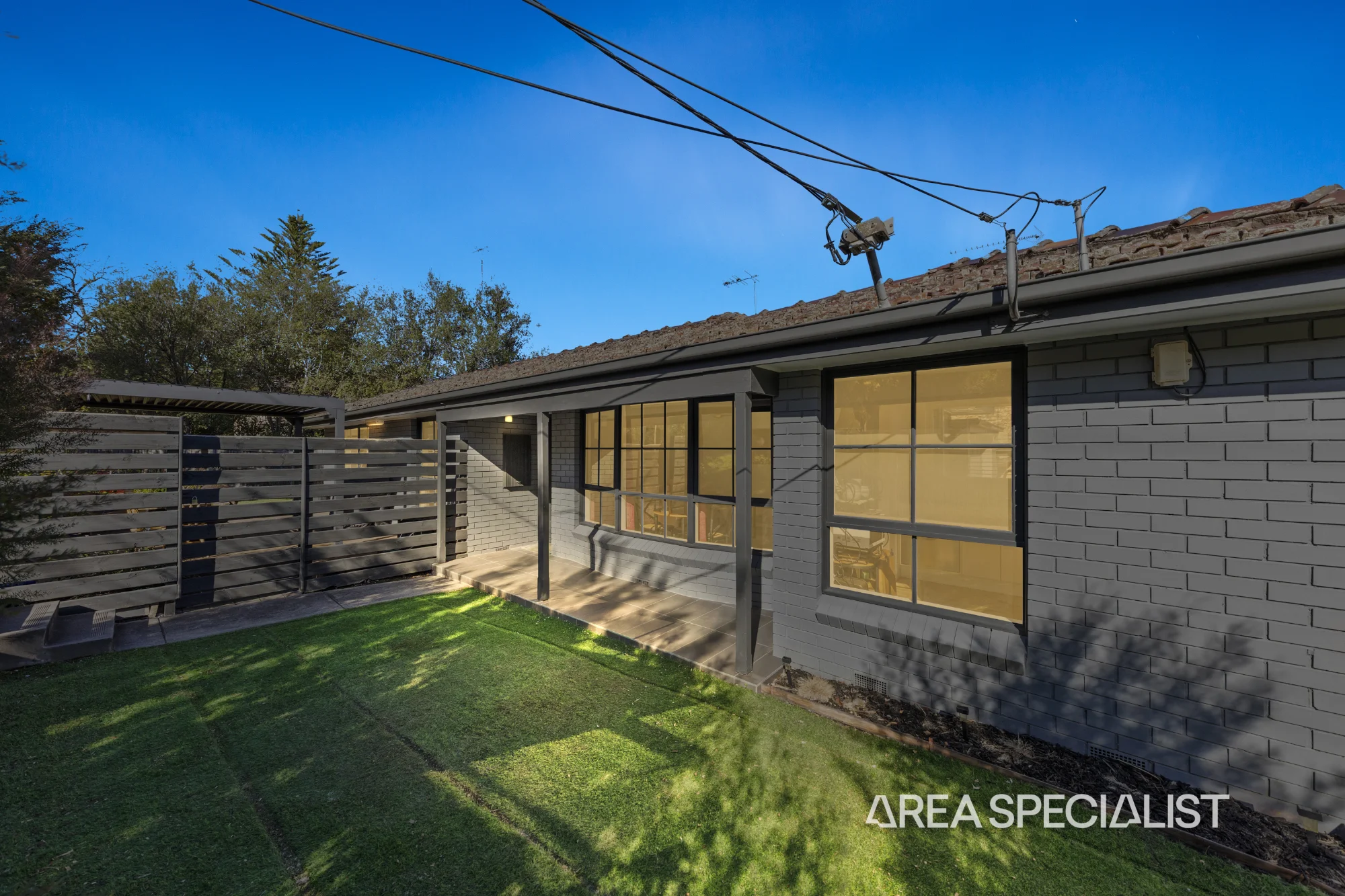 1/4  Kandanga Grove, Bulleen, Vic 3105