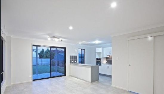 1/81A Gordon Street, Ormiston, Qld 4160