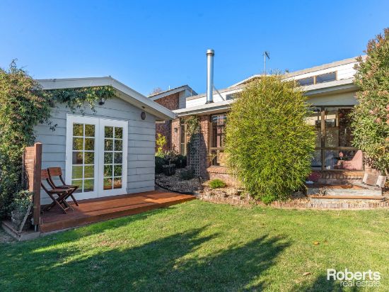 1 Barker Avenue, Penguin, Tas 7316