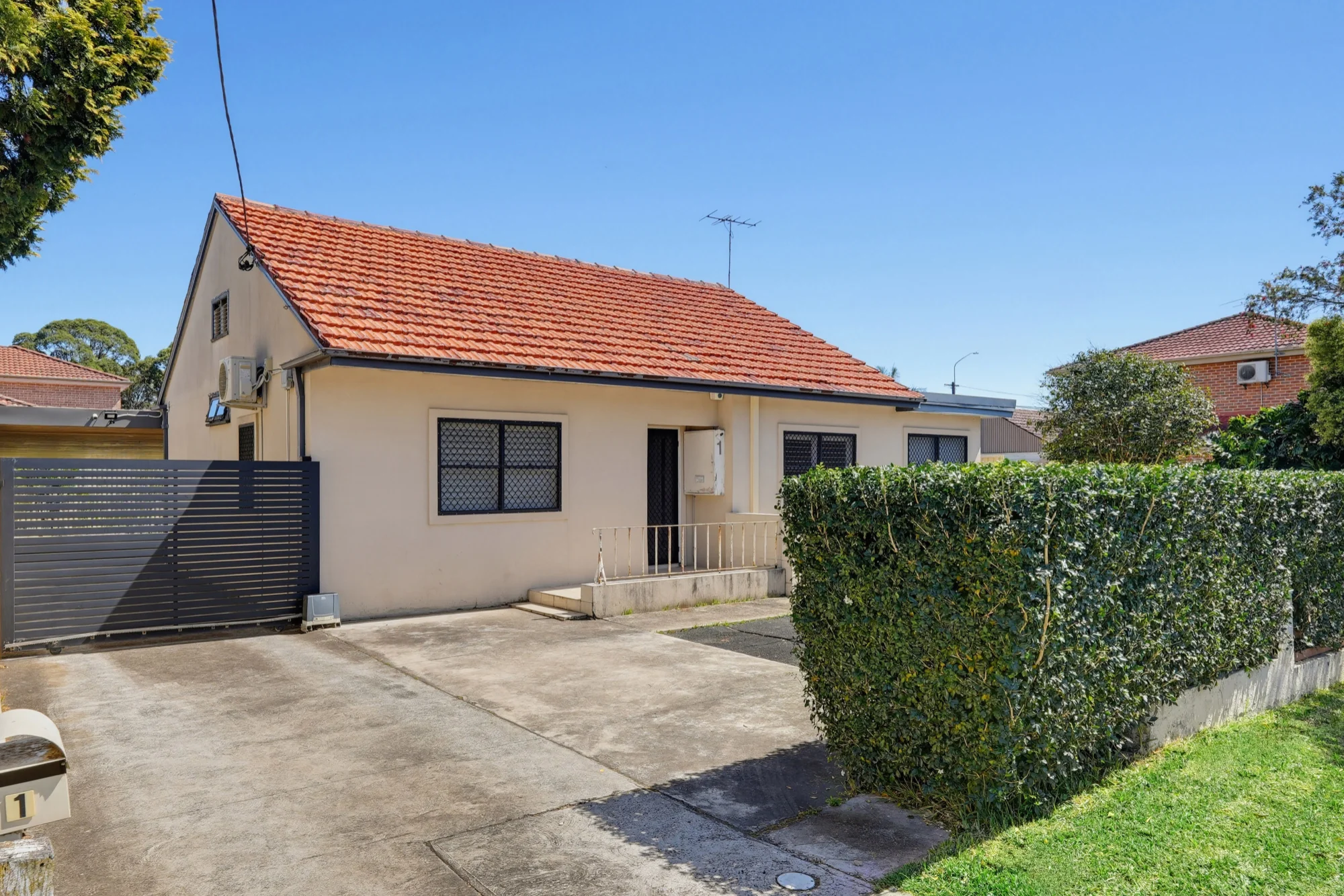 1 Bell Street, Riverwood, NSW 2210