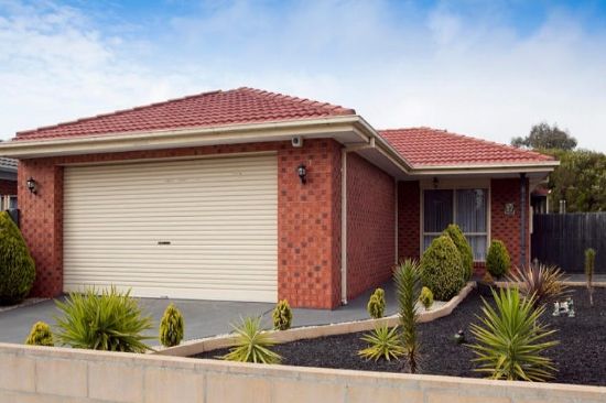 1 Bellflower Place, Hampton Park, Vic 3976