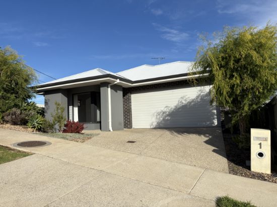 1 Black Bull Ridge, Herne Hill, Vic 3218