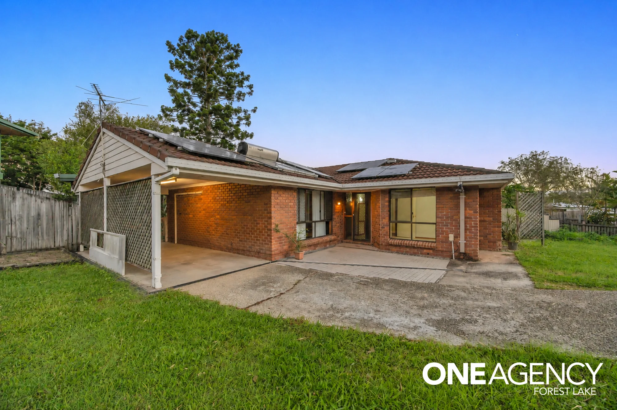1 Breeza Street, Durack, Qld 4077