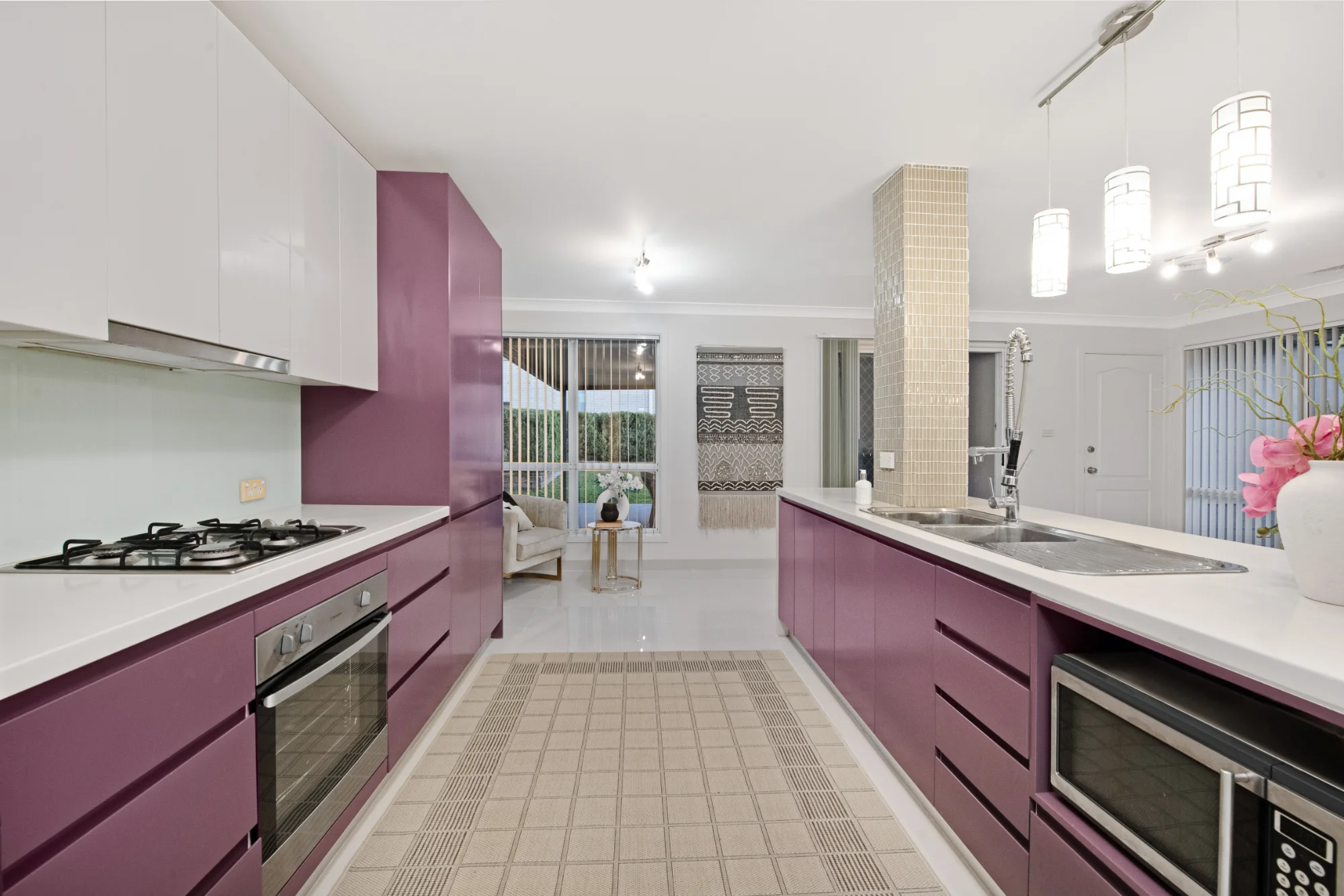 1 Brushbox Close, Glenwood, NSW 2768