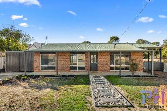 1 Cain Street, Quarry Hill, Vic 3550