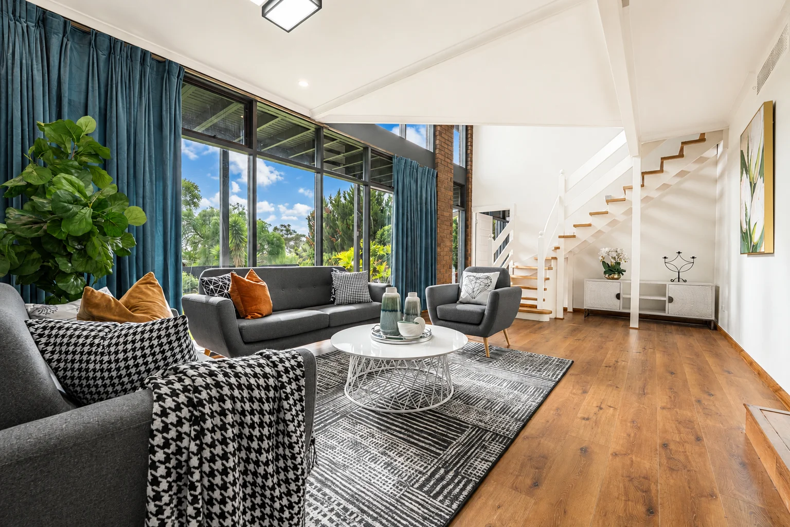 1 Cezanne Court, Torrens Park, SA 5062
