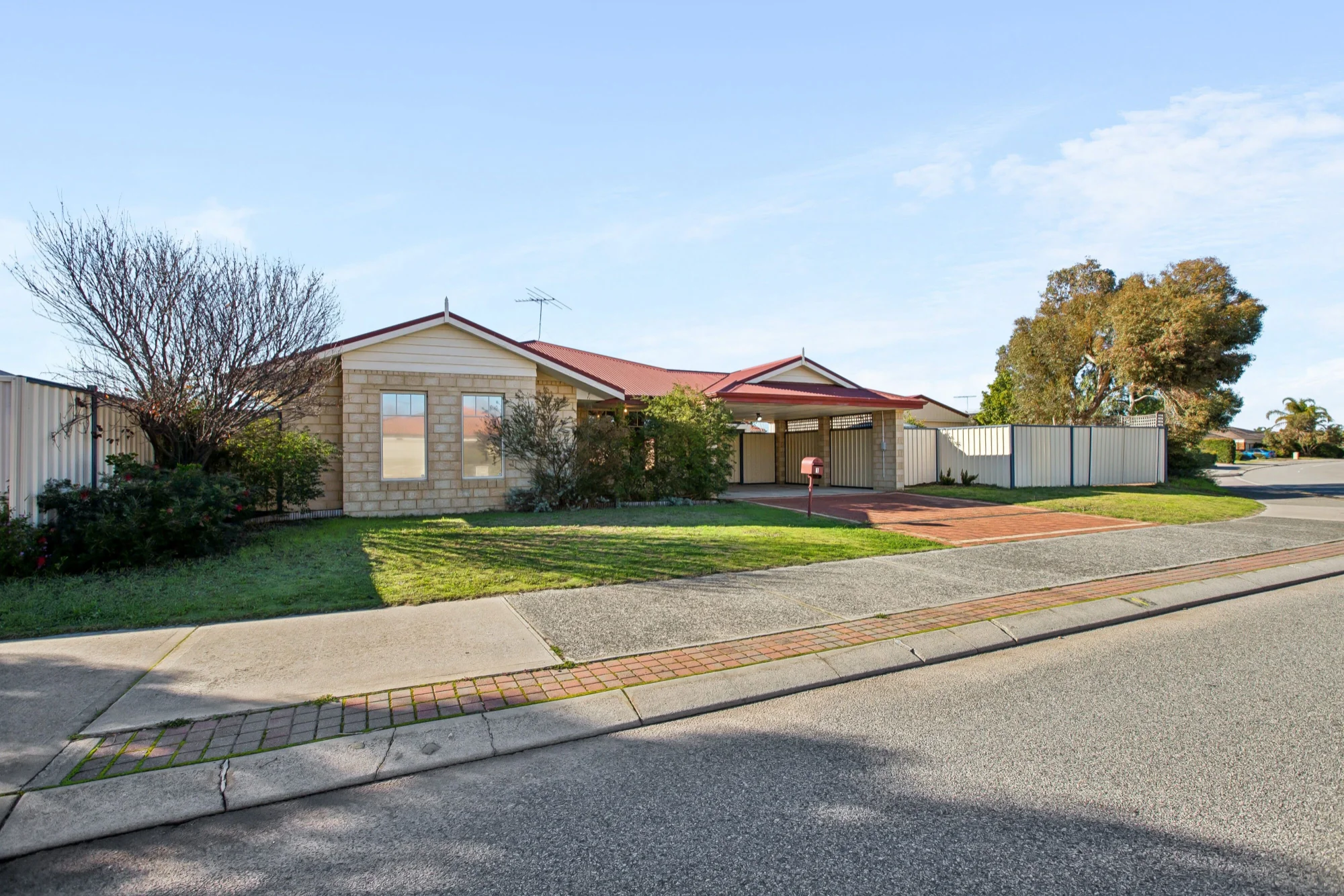 1 Daintree Loop, Bertram WA 6167