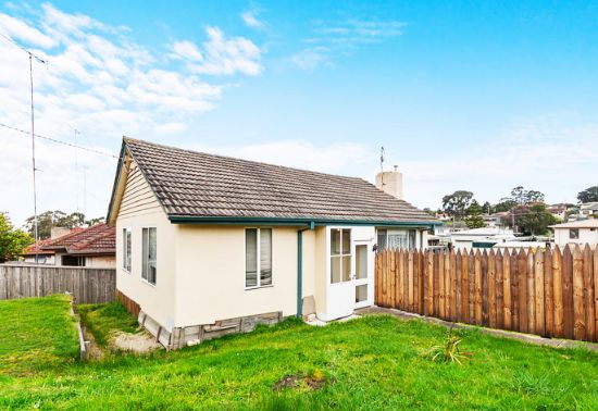 1 Dunbar Avenue, Morwell, Vic 3840