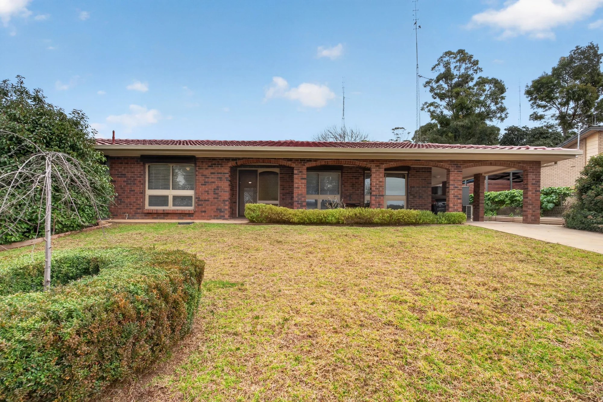1 East View Street, Clare SA 5453
