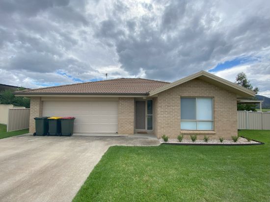 1 Falcon Drive, Calala, NSW 2340