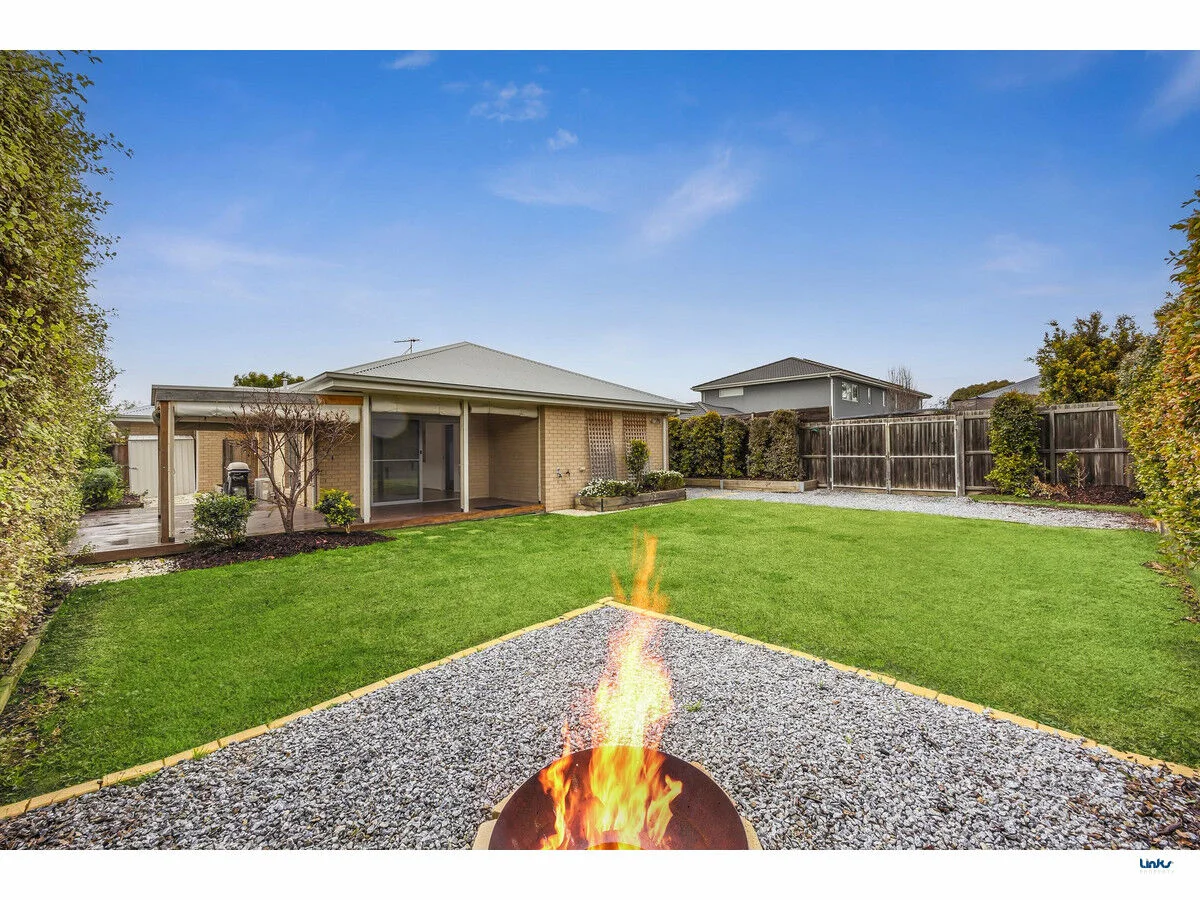 1 Glassy Way, Torquay, Vic 3228