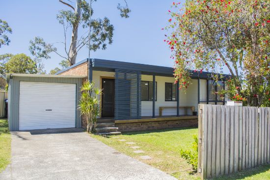 1 Jubilee Parade, Berkeley Vale, NSW 2261