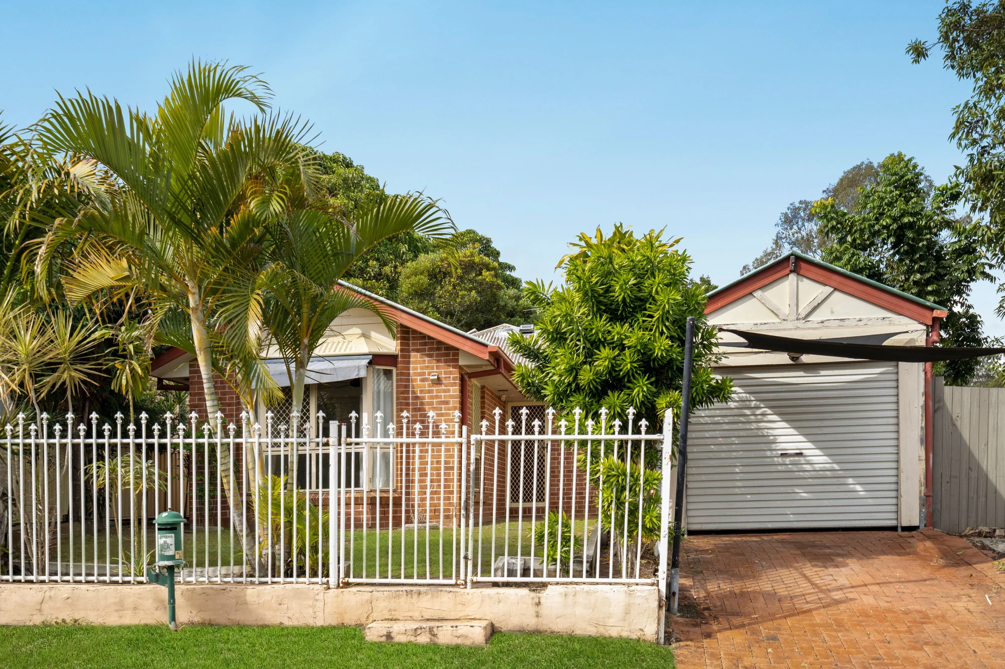 1 Larra Court, Forest Lake QLD 4078