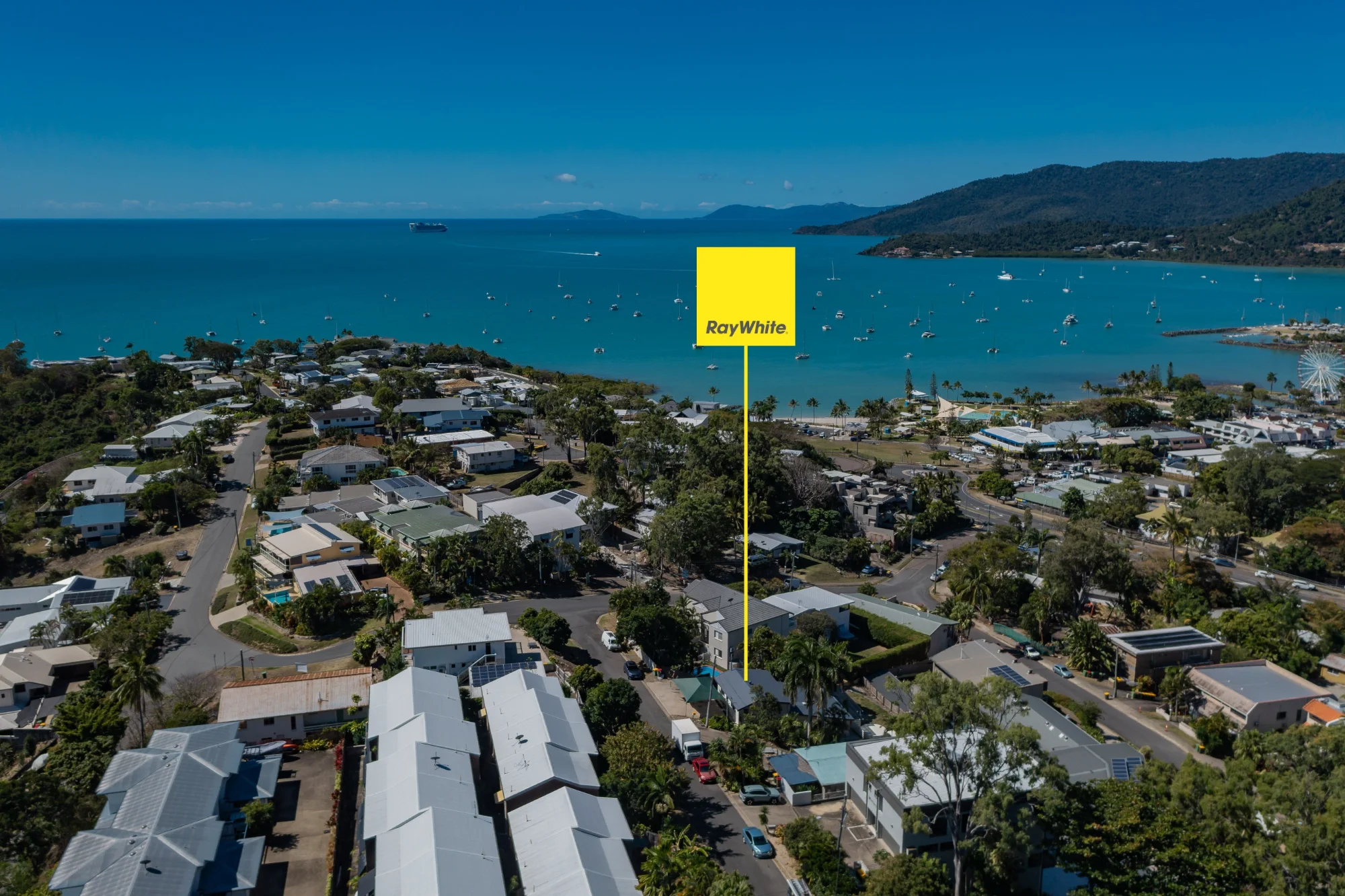 1 Lewis Street, Airlie Beach QLD 4802