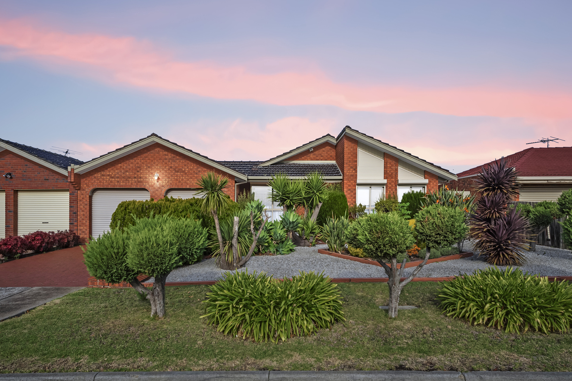 1 Liddicoat Court, Taylors Lakes, Vic 3038 1 Liddicoat Court, Taylors Lakes, Vic 3038