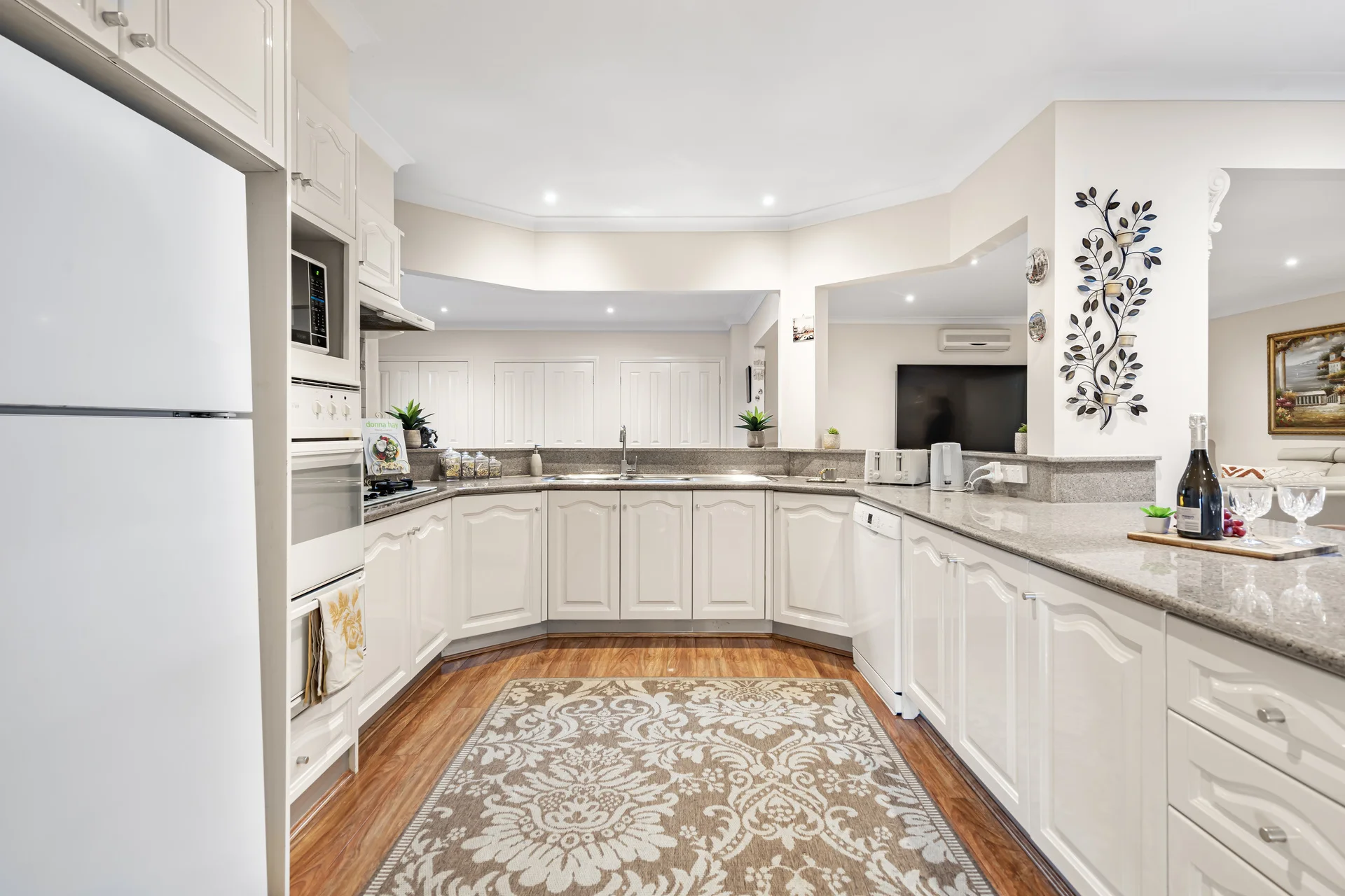 1 Narrawong Close, Rowville, Vic 3178