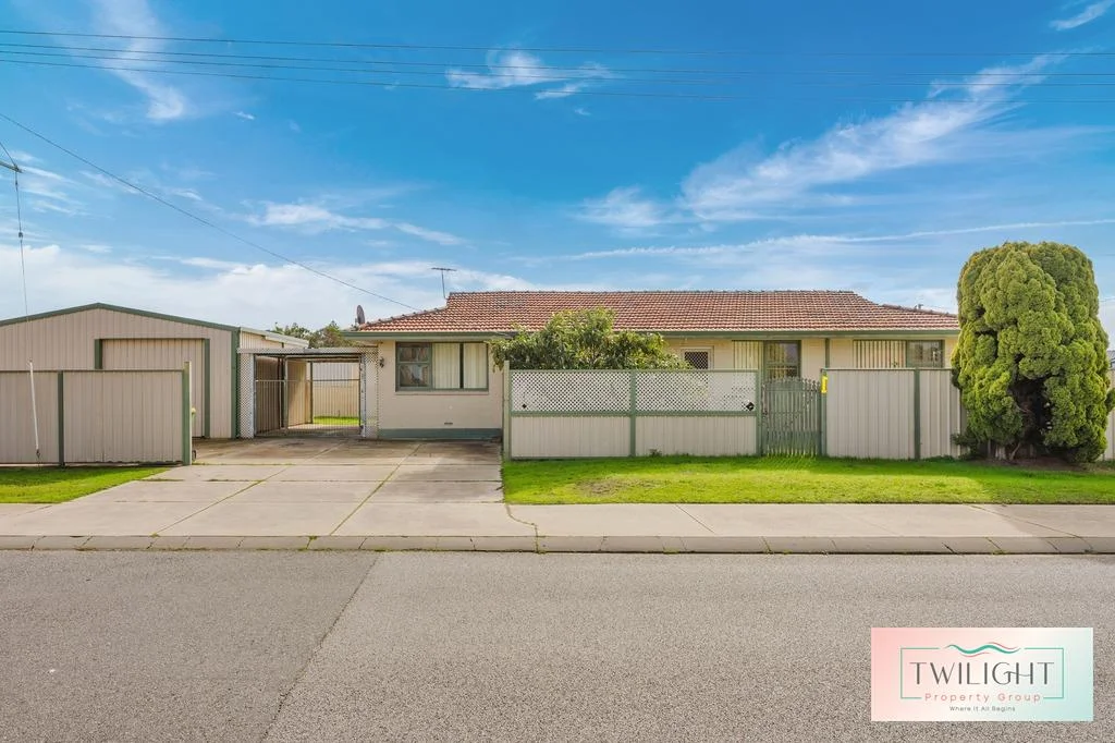 1 Pavo Close, Rockingham, WA 6168
