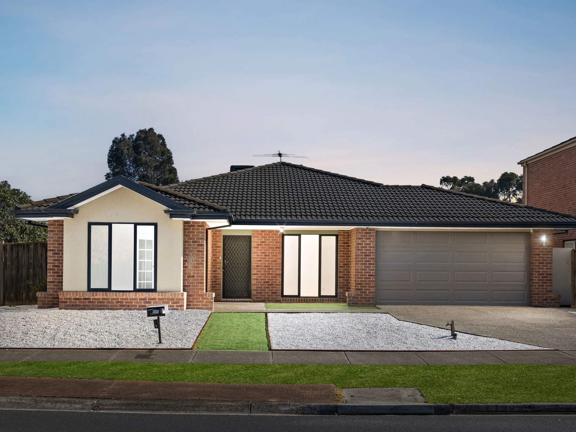 1 Roanoke Grove, Deer Park, Vic 3023