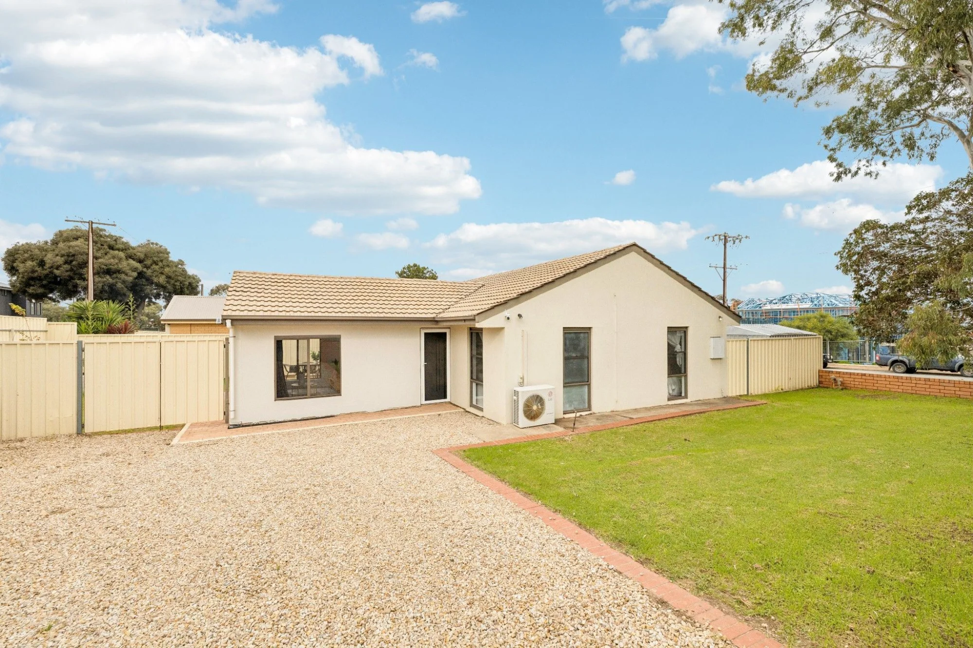1 Scottsglade Road, Christie Downs SA 5164