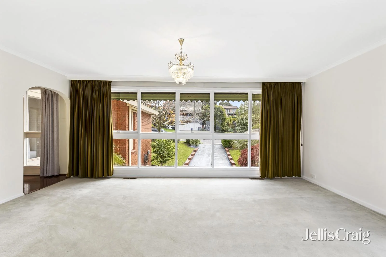 1 Sean Close, Wheelers Hill, Vic 3150