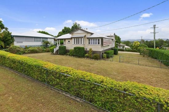 1 Stanley Street, North Booval, Qld 4304
