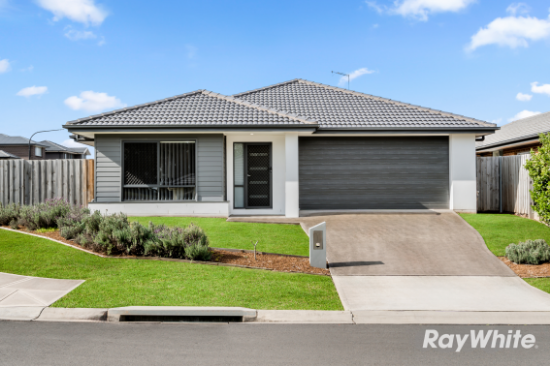 1 Tallulah Parade, Grantham Farm, NSW 2765