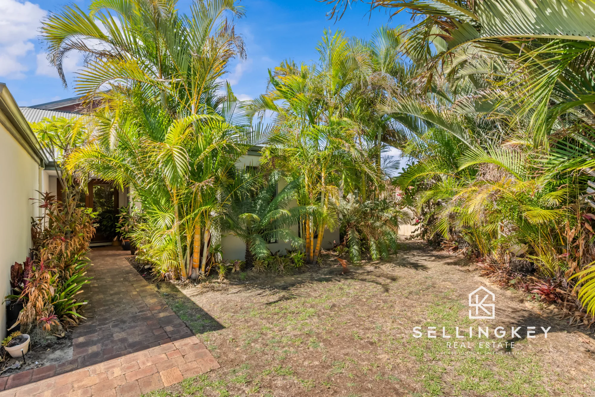 1 Vancouver Drive, Canning Vale, WA 6155