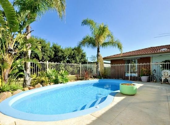 1 Warner Lane, Rockingham, WA 6168