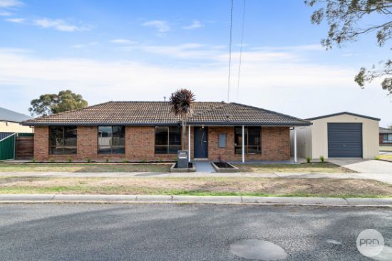 1 Weeah Court, Sebastopol, Vic 3356