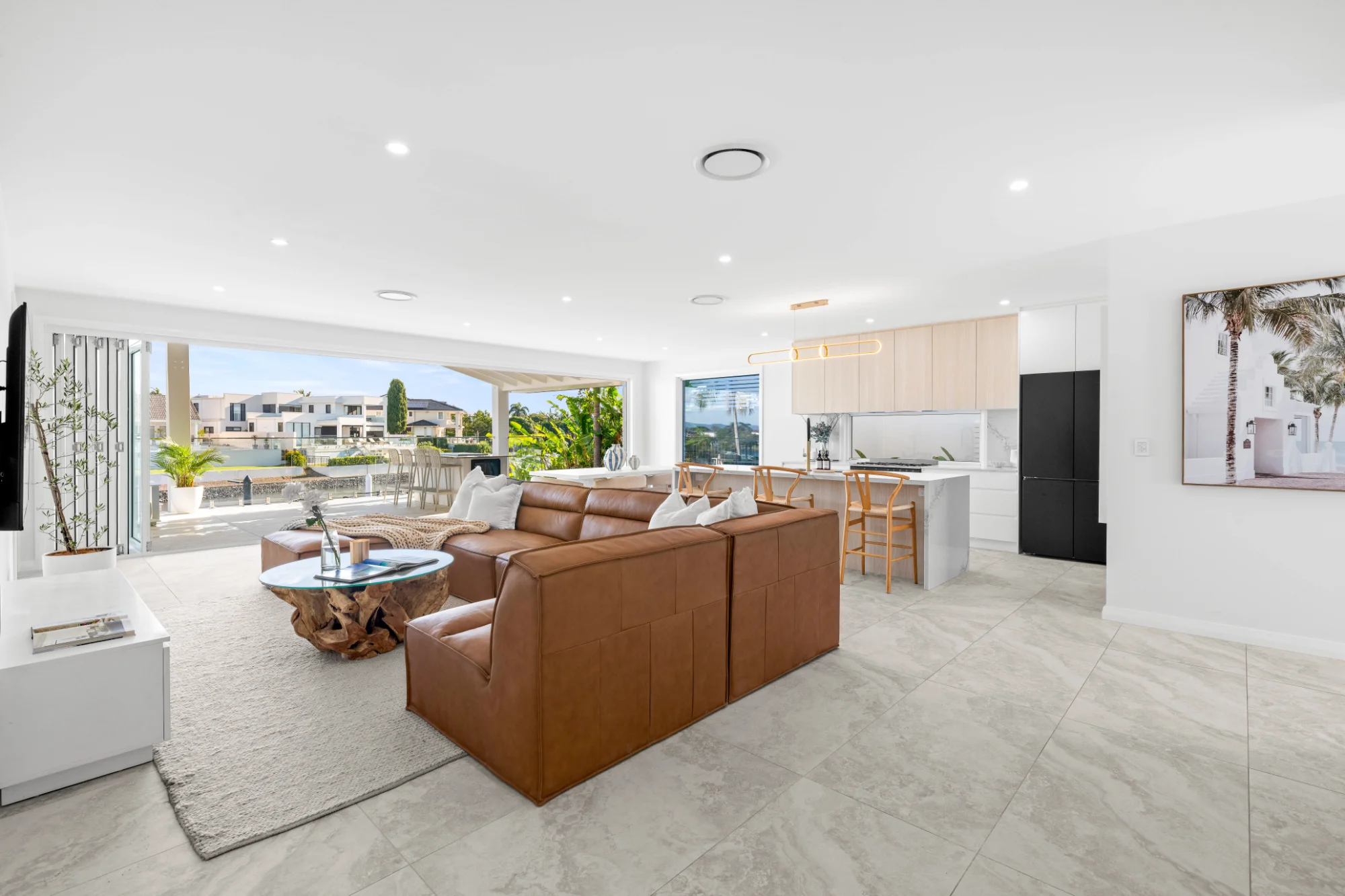 10 Blair Athol Crescent, Sorrento, Qld 4217